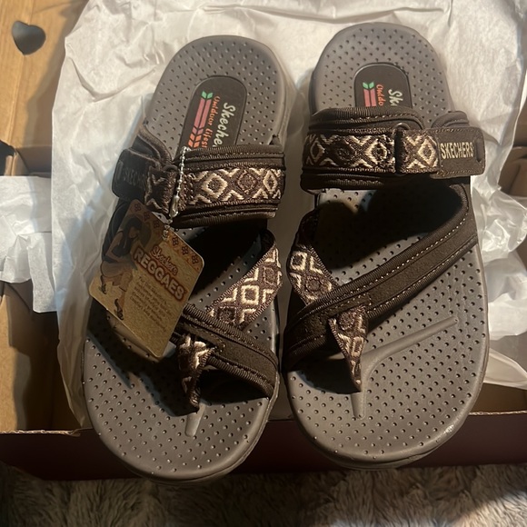 Sketchers•Reggae Trailway - Picture 8 of 9